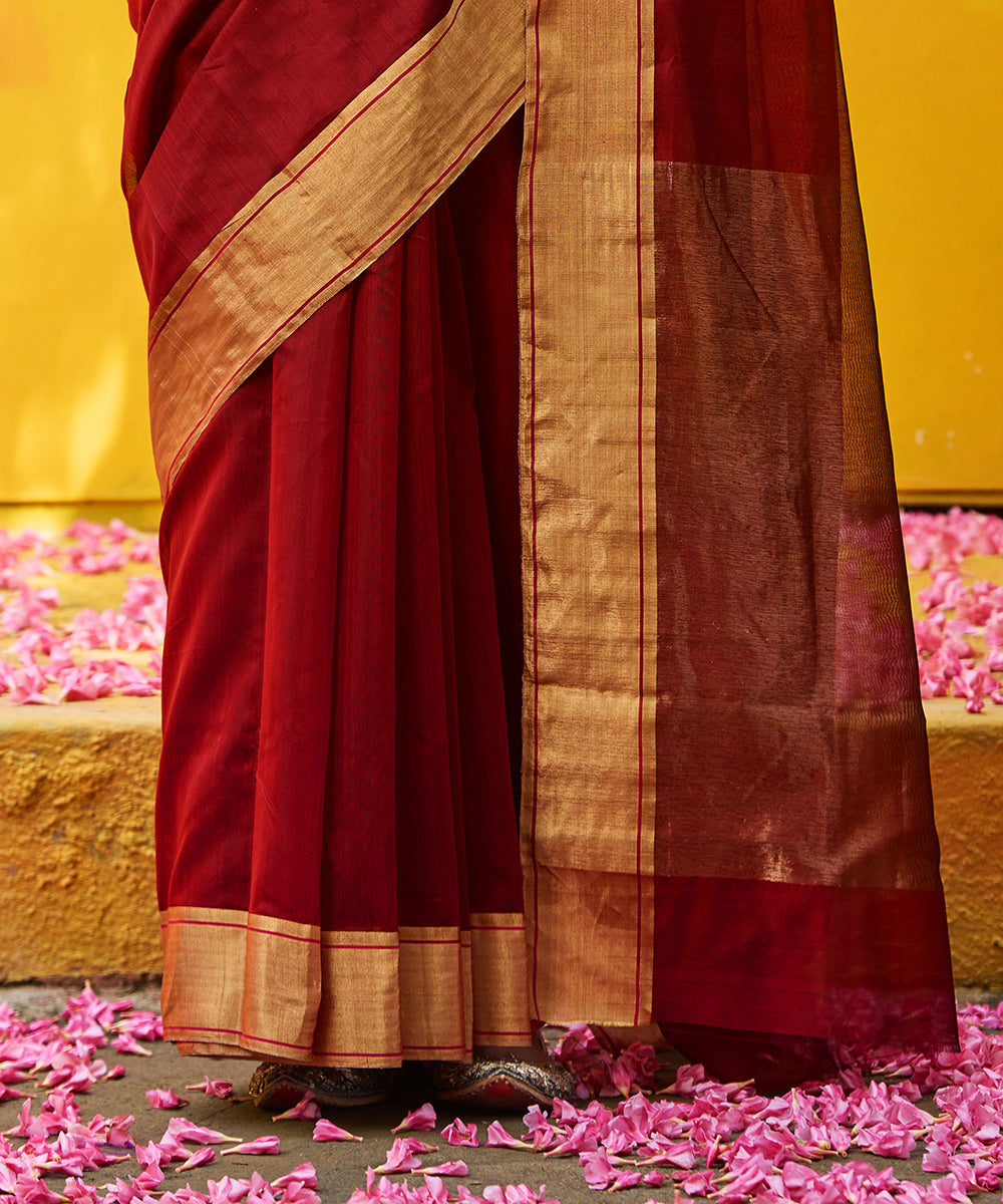 Maroon_Handloom_Pure_Cotton_Silk_Chanderi_Handloom_Saree_WeaverStory_04