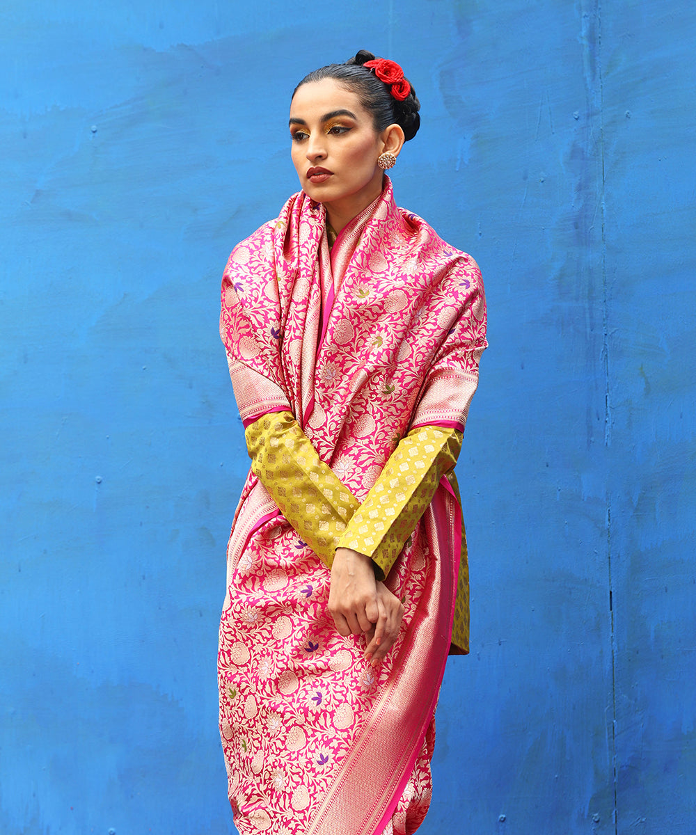 Handloom_Pink_Pure_Katan_Silk_Kimkhab_Banarasi_Saree_With_Meenakari_WeaverStory_01