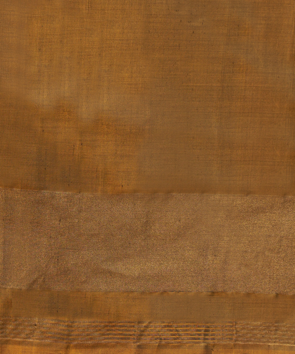 Mustard_And_Black_Dual_Tone_Handloom_Pure_Mulberry_Silk_Ikat_Patola_Saree_With_Tissue_Border_WeaverStory_05