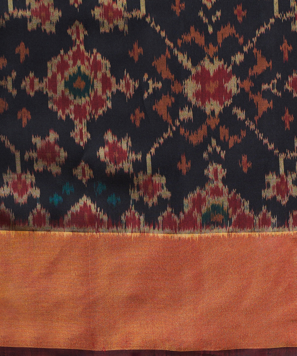 Handloom_Black_And_Maroon_Pure_Mulberry_Silk_Ikat_Patola_Saree_With_Zari_Border_WeaverStory_05
