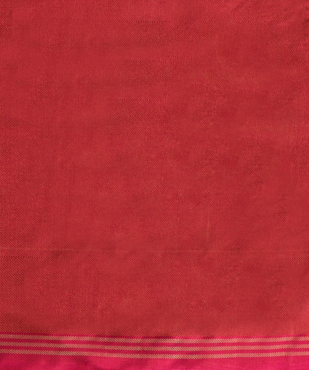 Red_And_Mustard_Pure_Mulberry_Tissue_Ikat_Patola_Saree_With_Parrot_Motifs_WeaverStory_05