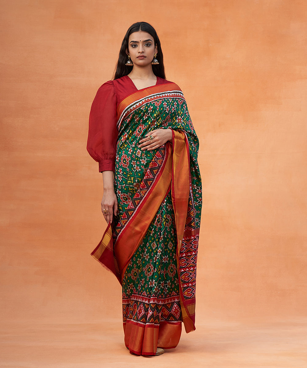 Green_Handloom_Pure_Mulberry_Silk_Ikat_Patola_Saree_With_Yellow_And_Green_Geometrical_Pattern_WeaverStory_02