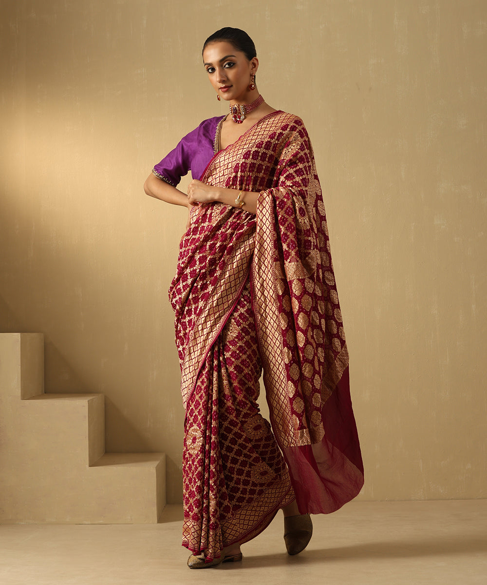 Plum_Handloom_Pure_Georgette_Banarasi_Bandhej_Saree_With_Zari_Jaal_WeaverStory_02