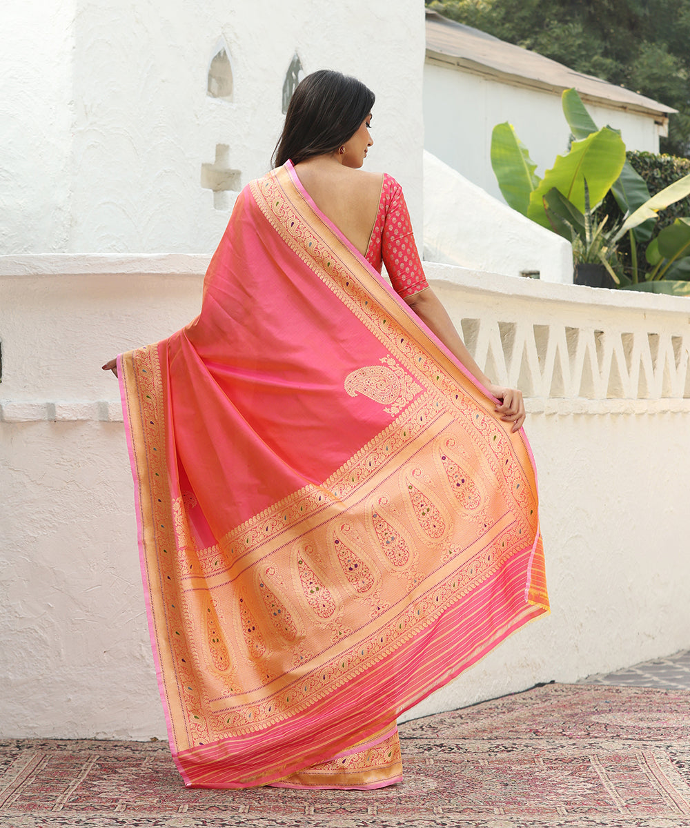 Pink_Dual_Tone_Handloom_Pure_Katan_Silk_Kadhwa_Banarasi_Saree_With_Konia_Palla_WeaverStory_03