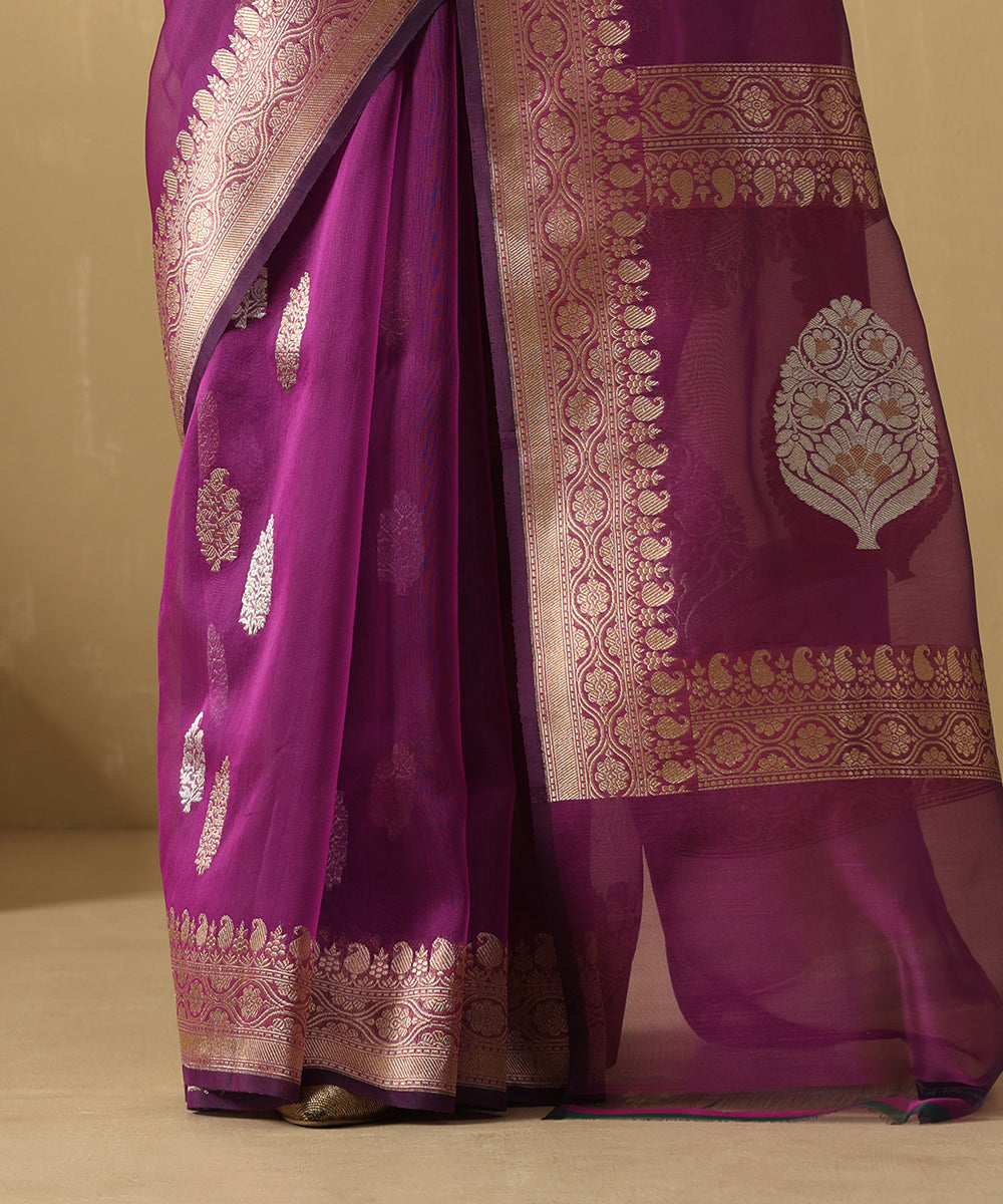 Purple_Handloom_Pure_Kora_Silk_Banarasi_Saree_With_Sona_Rupa_Booti_WeaverStory_04