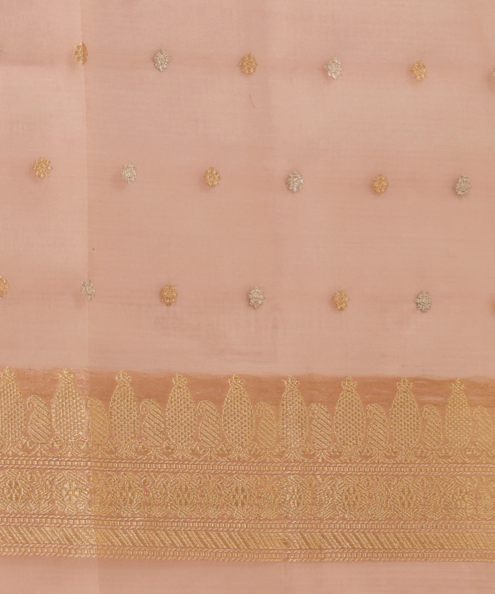 Dusty_Pink_Handloom_Pure_Kora_Silk_Banarasi_Saree_With_Sona_Rupa_Booti_WeaverStory_05