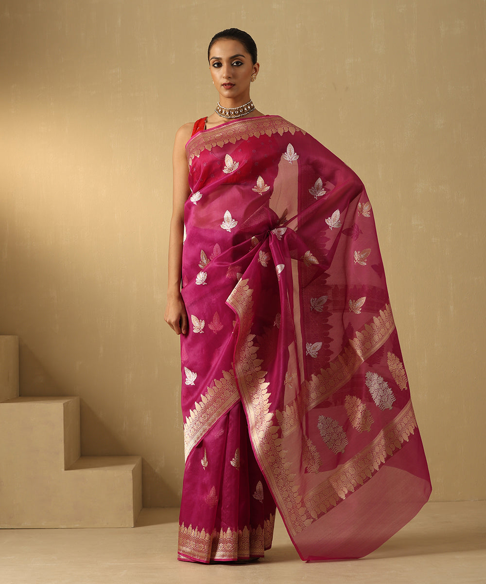 Plum_Handloom_Pure_Kora_Silk_Banarasi_Saree_With_Sona_Rupa_Booti_WeaverStory_02