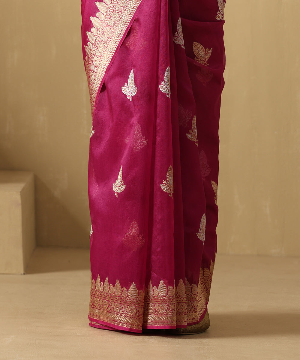 Plum_Handloom_Pure_Kora_Silk_Banarasi_Saree_With_Sona_Rupa_Booti_WeaverStory_04