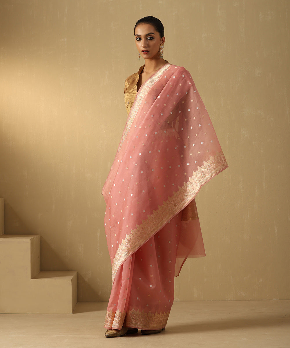 Handloom_Soft_Pink_Pure_Kora_Silk_Banarasi_Saree_With_Sona_Rupa_Booti_And_Floral_Border_WeaverStory_02