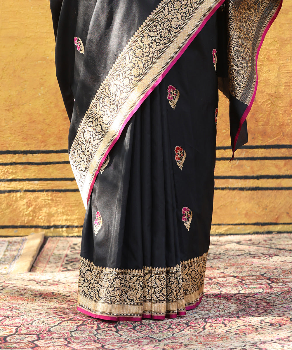 Handloom_Black_Pure_Katan_Silk_Banarasi_Saree_With_Meenakari_Boota_WeaverStory_04