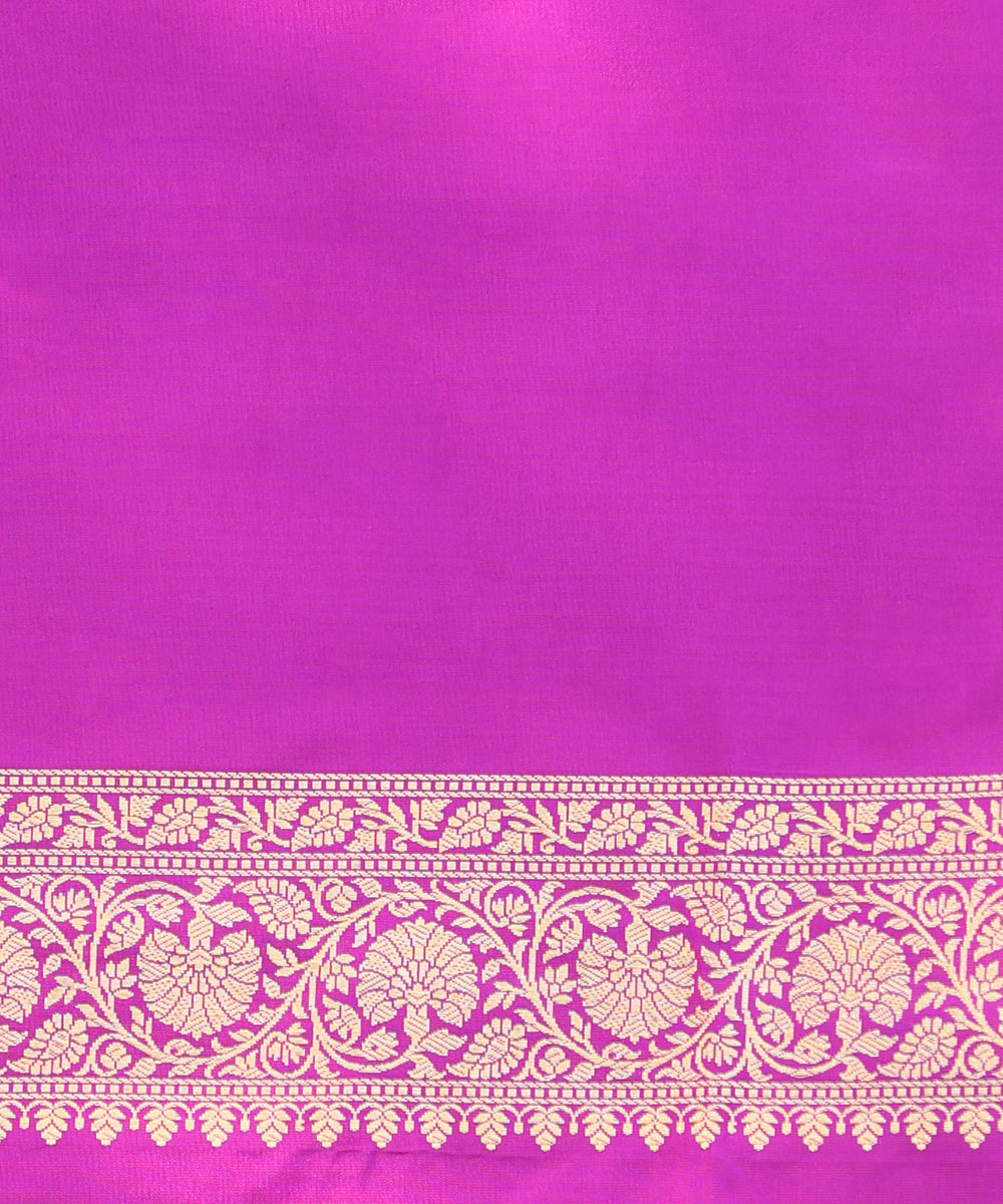 Purple_Handloom_Pure_Katan_Silk_Banarasi_Saree_With_Kadhwa_Boota_WeaverStory_05