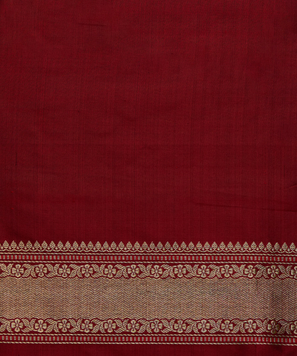 Maroon_Handloom_Pure_Katan_Silk_Banarasi_Saree_With_Sona_Rupa_Kadhwa_Jaal_WeaverStory_05