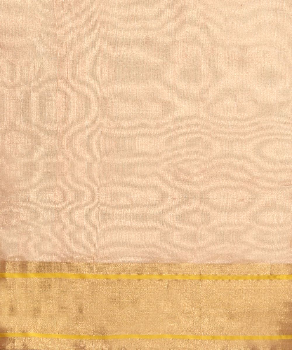 Soft_Peach_Handloom_Pure_Tissue_Chanderi_Saree_With_Twin_Bird_Motifs_And_Broad_Zari_Border_WeaverStory_06