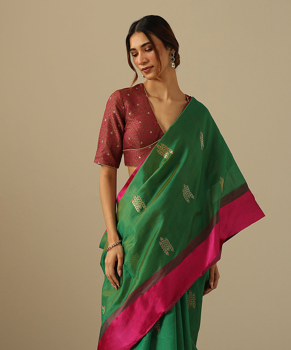 Handloom_Green_Pure_Chanderi_Silk_Saree_With_Floral_Motifs_And_Pink_Mashroo_Border_WeaverStory_01