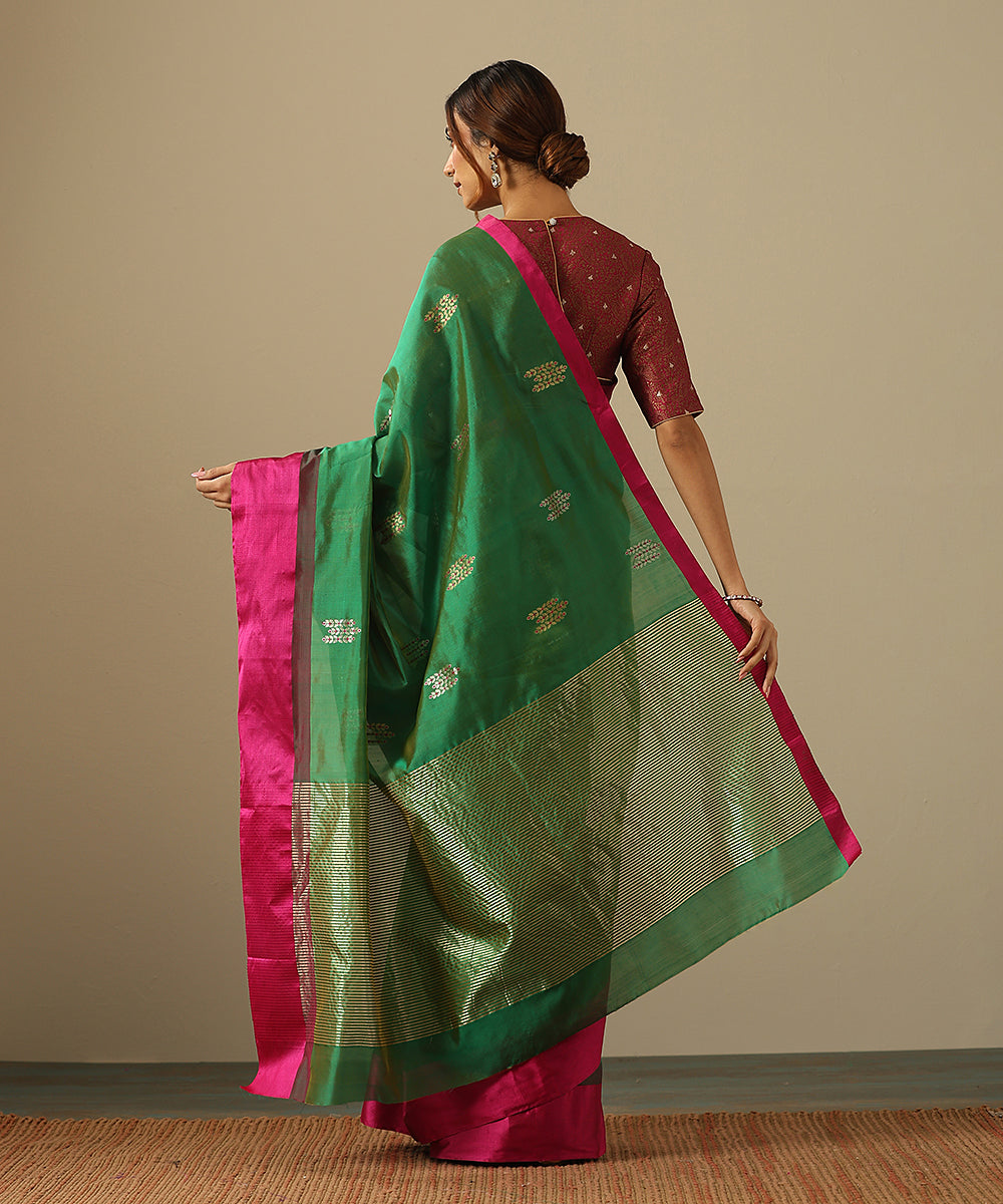 Handloom_Green_Pure_Chanderi_Silk_Saree_With_Floral_Motifs_And_Pink_Mashroo_Border_WeaverStory_03