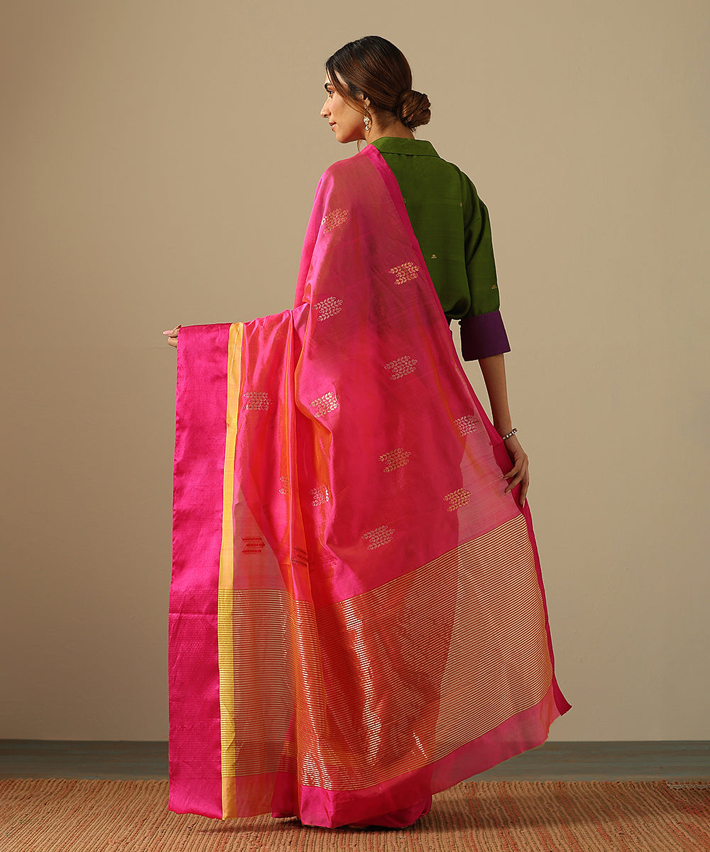 Pink_Dual_Tone_Handloom_Pure_Chanderi_Silk_Saree_With_Floral_Motifs_And_Mashroo_Border_WeaverStory_03