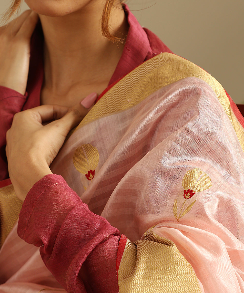 Peach_Handloom_Striped_Pure_Silk_Chanderi_Saree_With_Floral_Boota_And_Zari_Border_WeaverStory_04