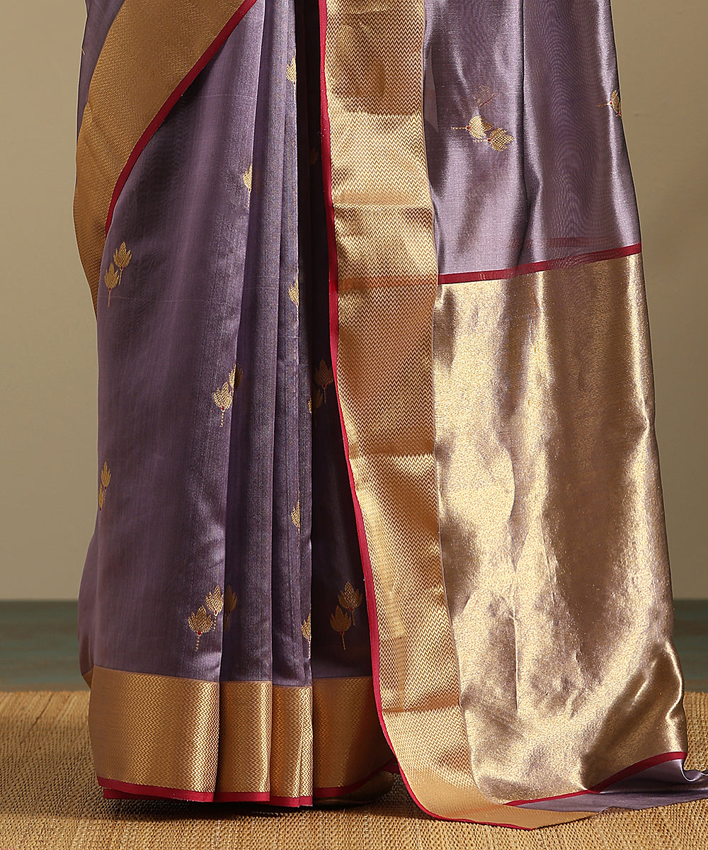 Handloom_Purple_Pure_Silk_Chanderi_Saree_With_Twin_Flower_Motifs_And_Zari_Border_WeaverStory_05