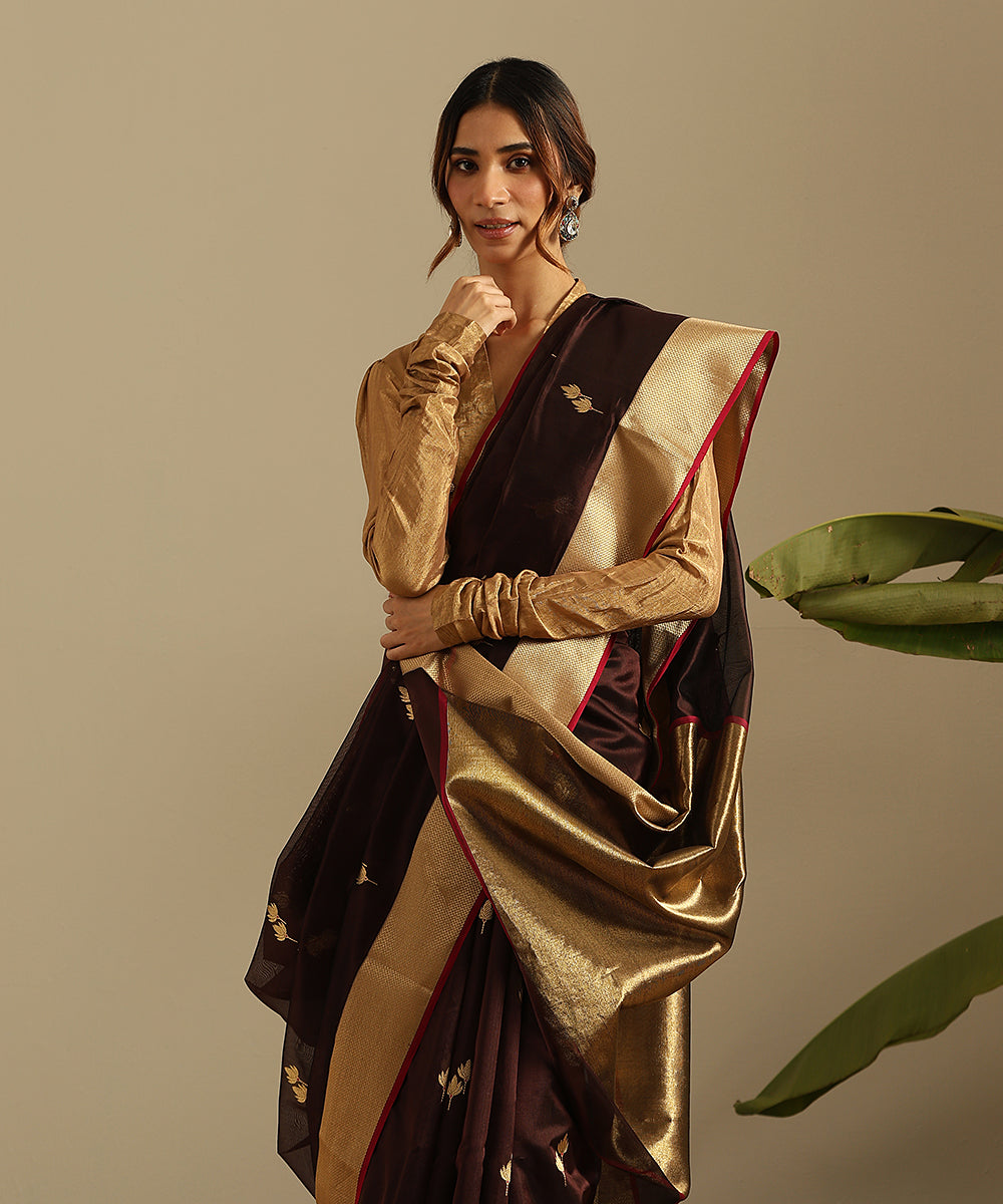 Coke_Brown_Handloom_Pure_Silk_Chanderi_Saree_With_Twin_Flower_Motifs_And_Zari_Border_WeaverStory_01