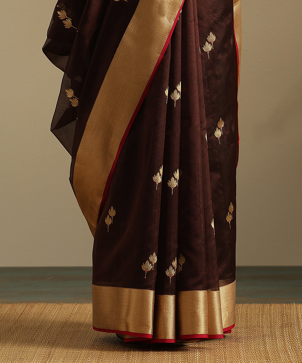 Coke_Brown_Handloom_Pure_Silk_Chanderi_Saree_With_Twin_Flower_Motifs_And_Zari_Border_WeaverStory_05