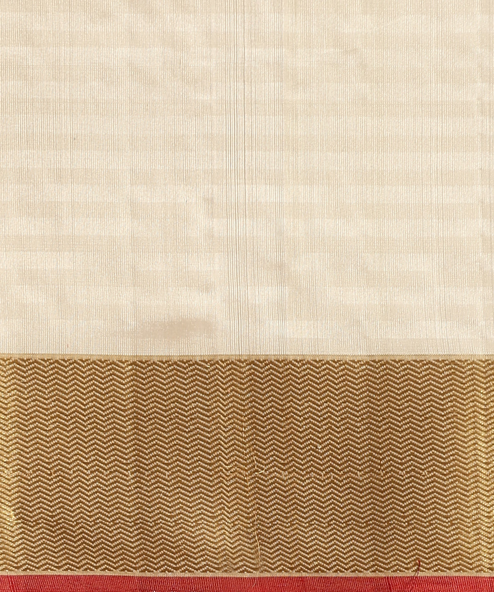 Handloom_White_Striped_Pure_Silk_Chanderi_Saree_With_Floral_Boota_And_Zari_Border_WeaverStory_06