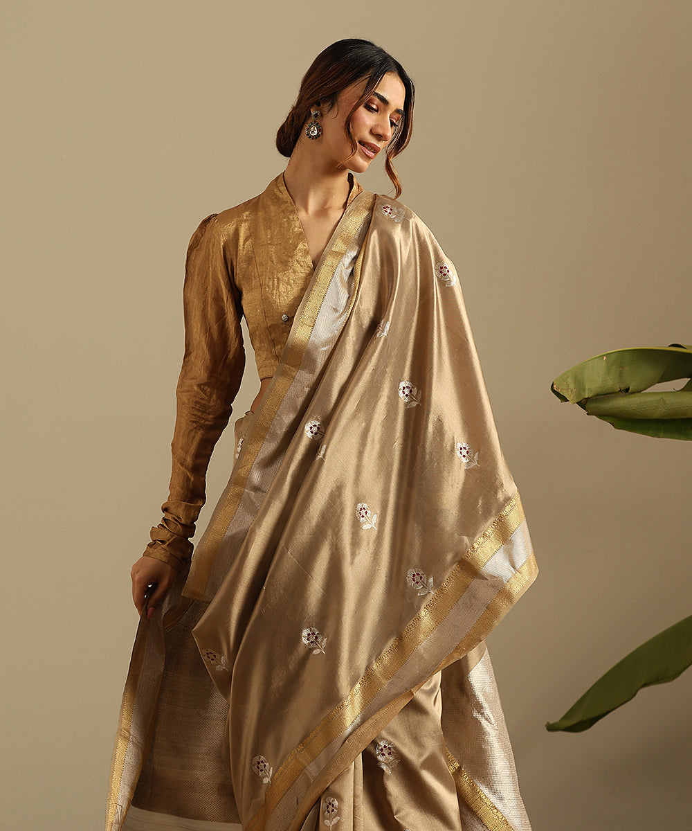 Khaki_Handloom_Pure_Chanderi_Silk_Saree_With_Silver_Zari_Floral_Motif_And_Broad_Zari_Border_WeaverStory_01