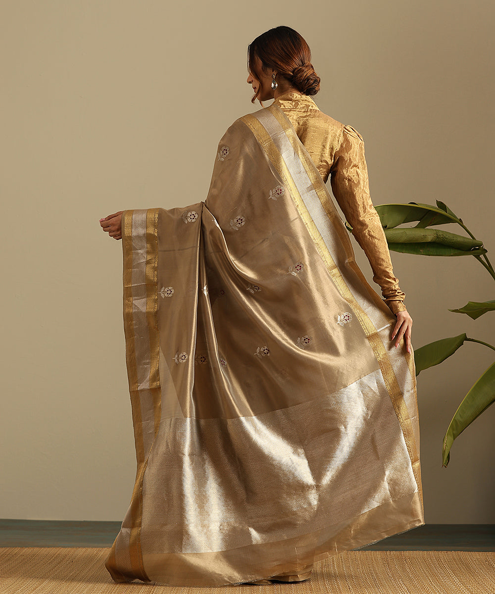 Khaki_Handloom_Pure_Chanderi_Silk_Saree_With_Silver_Zari_Floral_Motif_And_Broad_Zari_Border_WeaverStory_03
