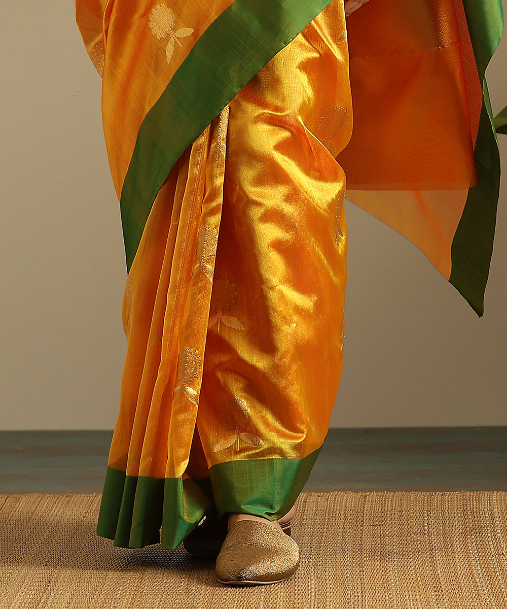 Orange_Handloom_Pure_Silk_Chanderi_Saree_With_Marigold_Boota_And_Green_Border_WeaverStory_05