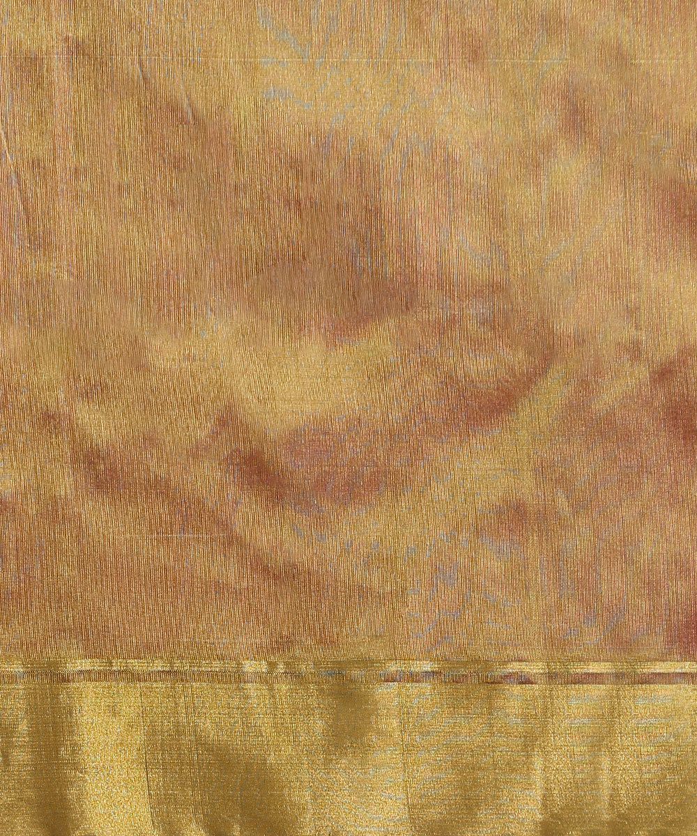 Handloom_Pink_And_Green_Dual_Tone_Silk_Chanderi_Saree_With_Small_Floral_Motifs_WeaverStory_06