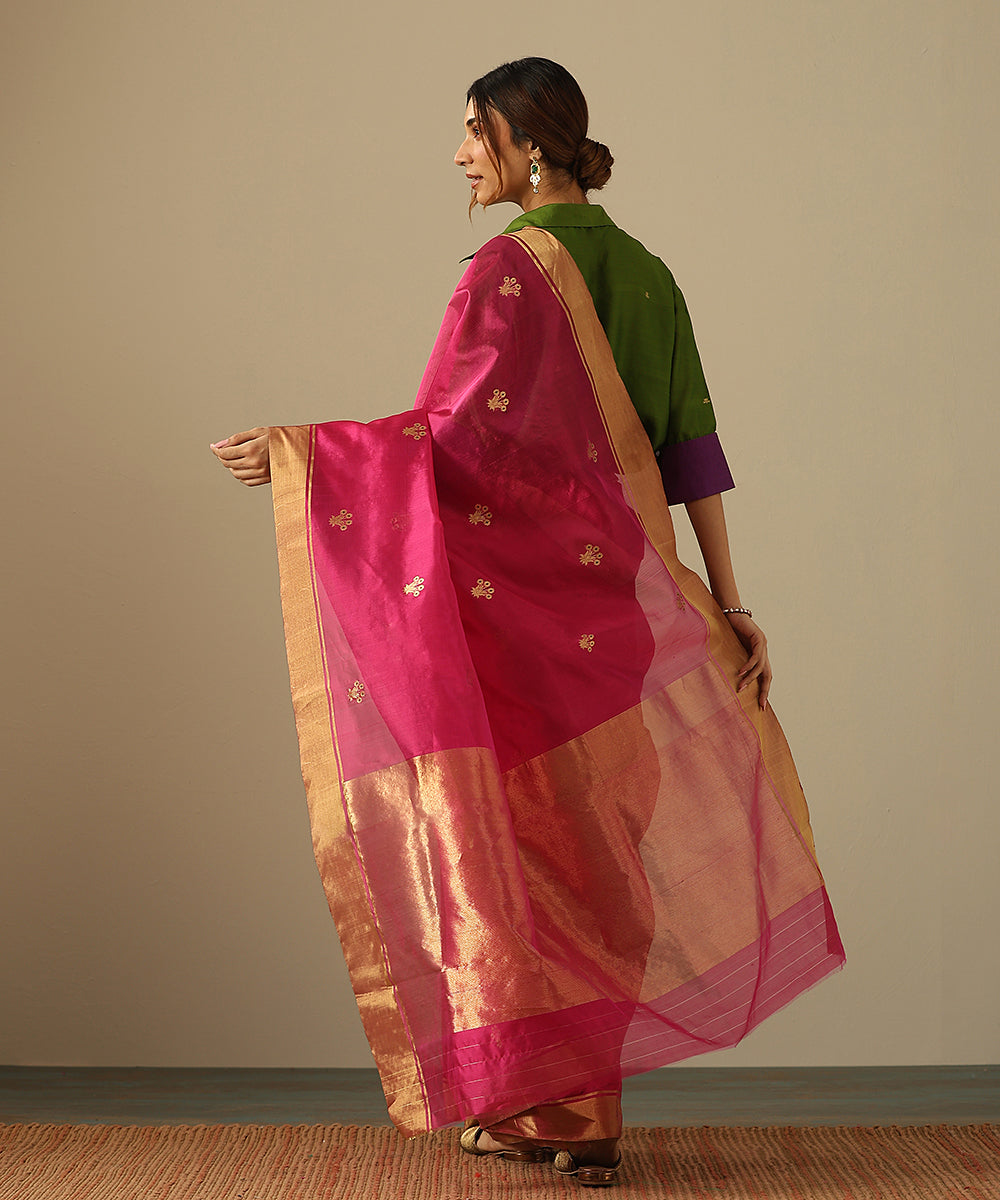 Berry_Pink_Handloom_Pure_Silk_Chanderi_Saree_With_Zari_Border_And_Floral_Motifs_WeaverStory_03