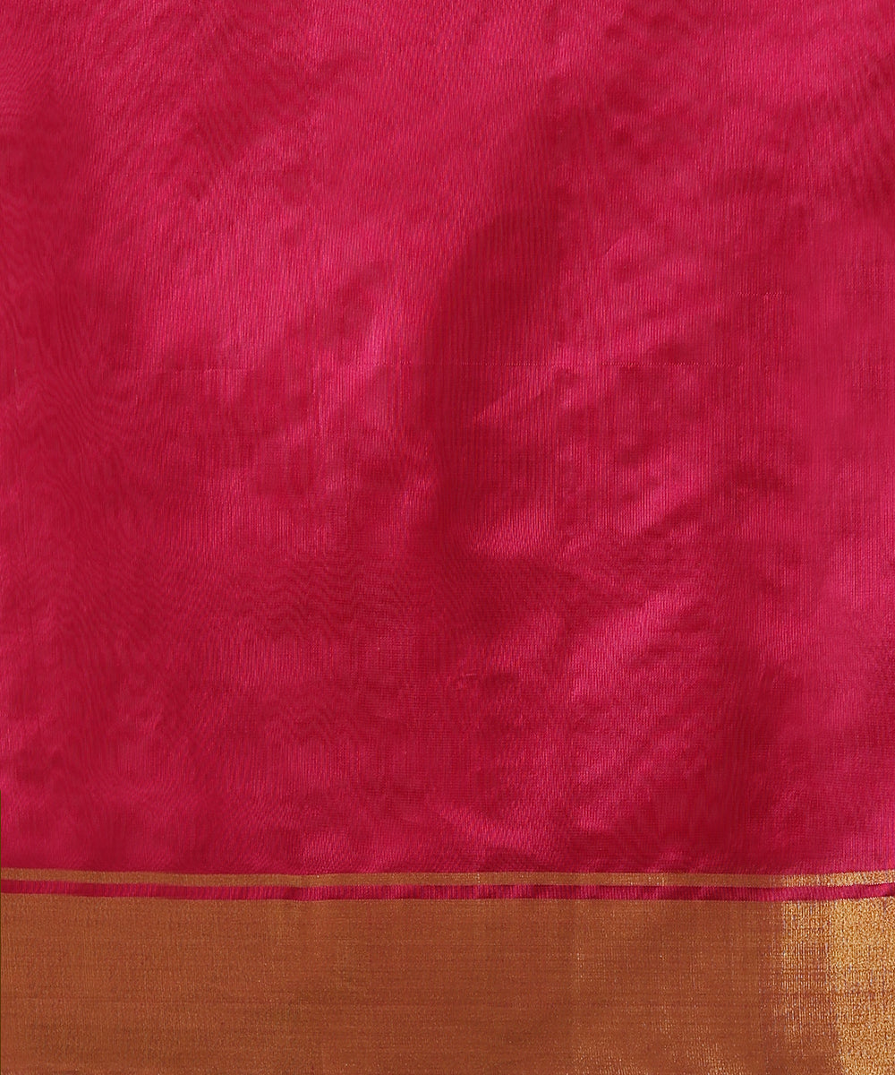 Berry_Pink_Handloom_Pure_Silk_Chanderi_Saree_With_Zari_Border_And_Floral_Motifs_WeaverStory_06