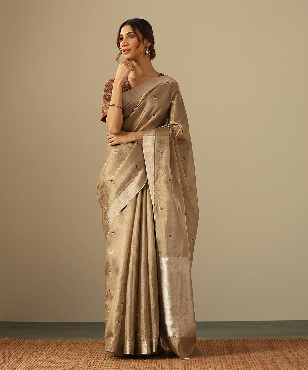 Khaki_And_Silver_Handloom_Pure_Tissue_Chanderi_Saree_With_Meenakari_Floral_Booti_WeaverStory_02