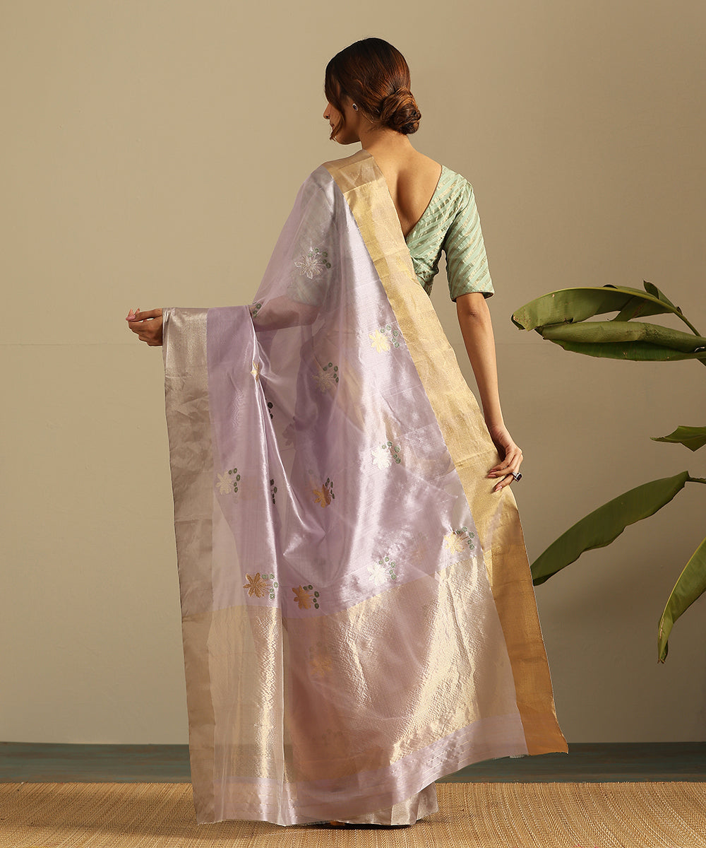 Lavender_Handloom_Pure_Silk_Chanderi_Saree_With_Grey_Flowers_And_Zari_Border_WeaverStory_03