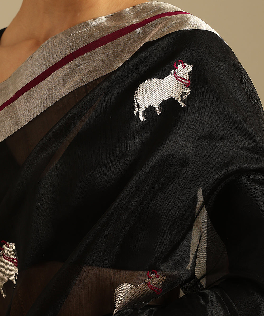 Black_Handloom_Pure_Silk_Chanderi_Saree_With_Cow_Motifs_WeaverStory_04