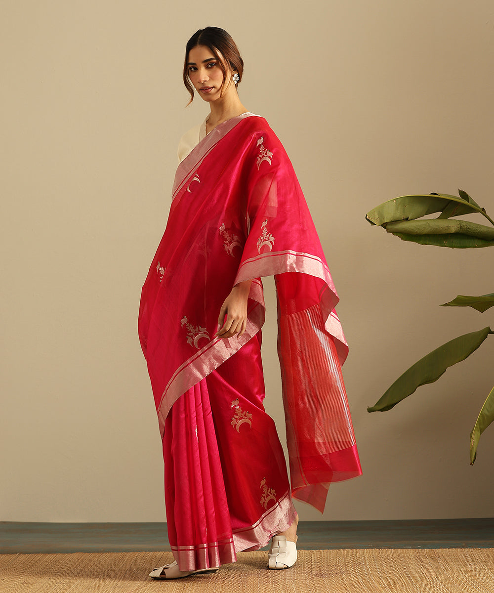 Handloom_Pink_Pure_Silk_Chanderi_Saree_With_Birds_On_The_Crescent_Moon_WeaverStory_02
