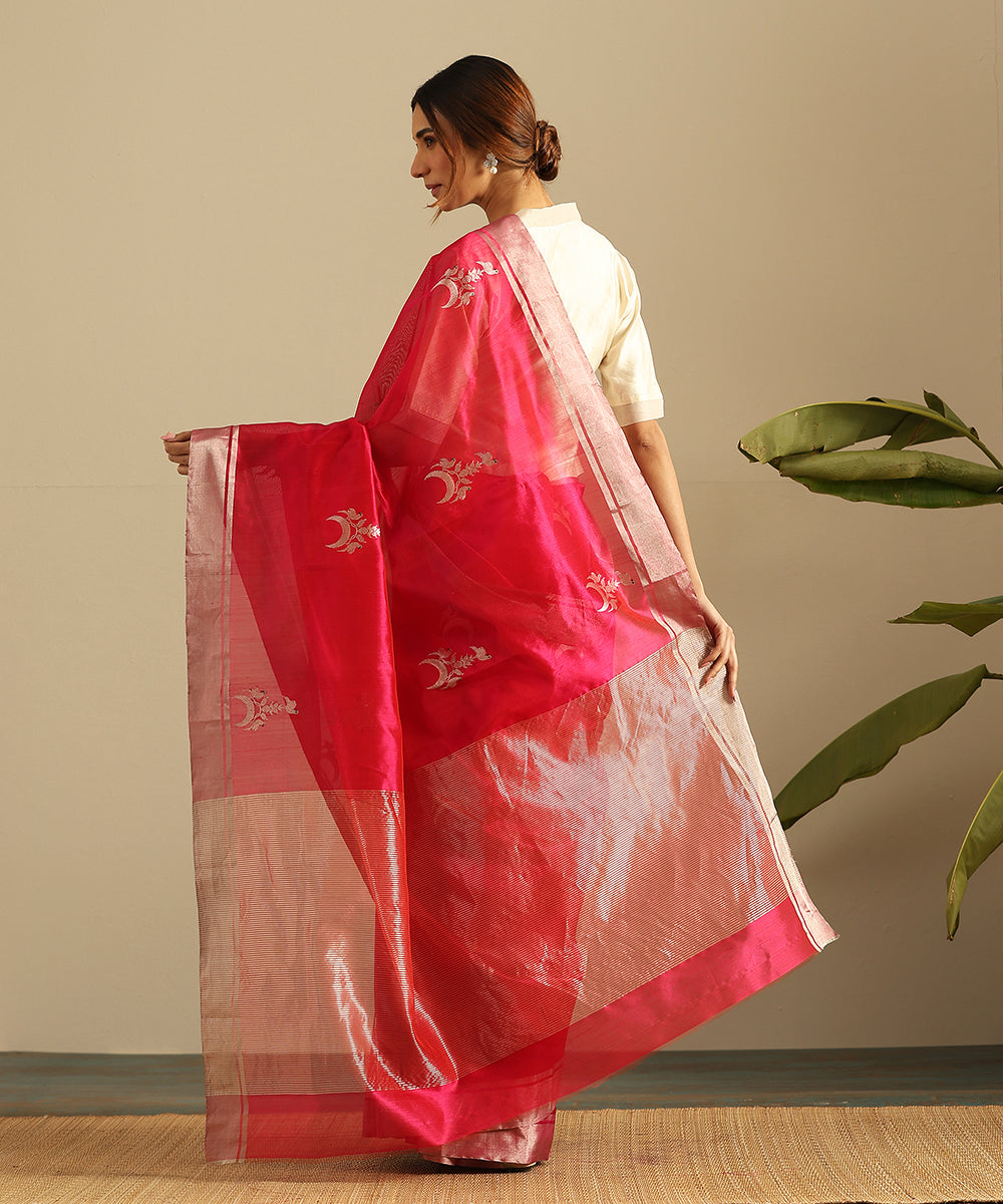 Handloom_Pink_Pure_Silk_Chanderi_Saree_With_Birds_On_The_Crescent_Moon_WeaverStory_03
