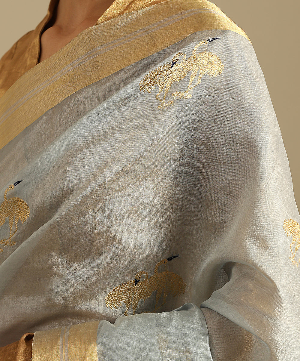 Grey_Handloom_Pure_Silk_Chanderi_Saree_With_Birds_Woven_In_Gold_Zari_WeaverStory_04