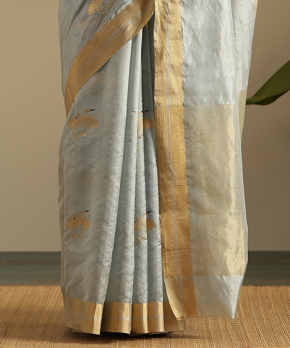 Grey_Handloom_Pure_Silk_Chanderi_Saree_With_Birds_Woven_In_Gold_Zari_WeaverStory_05