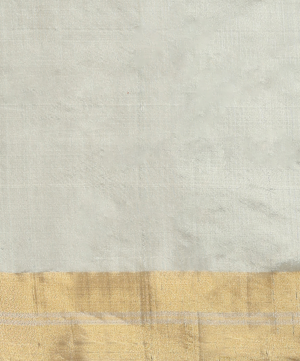 Grey_Handloom_Pure_Silk_Chanderi_Saree_With_Birds_Woven_In_Gold_Zari_WeaverStory_06
