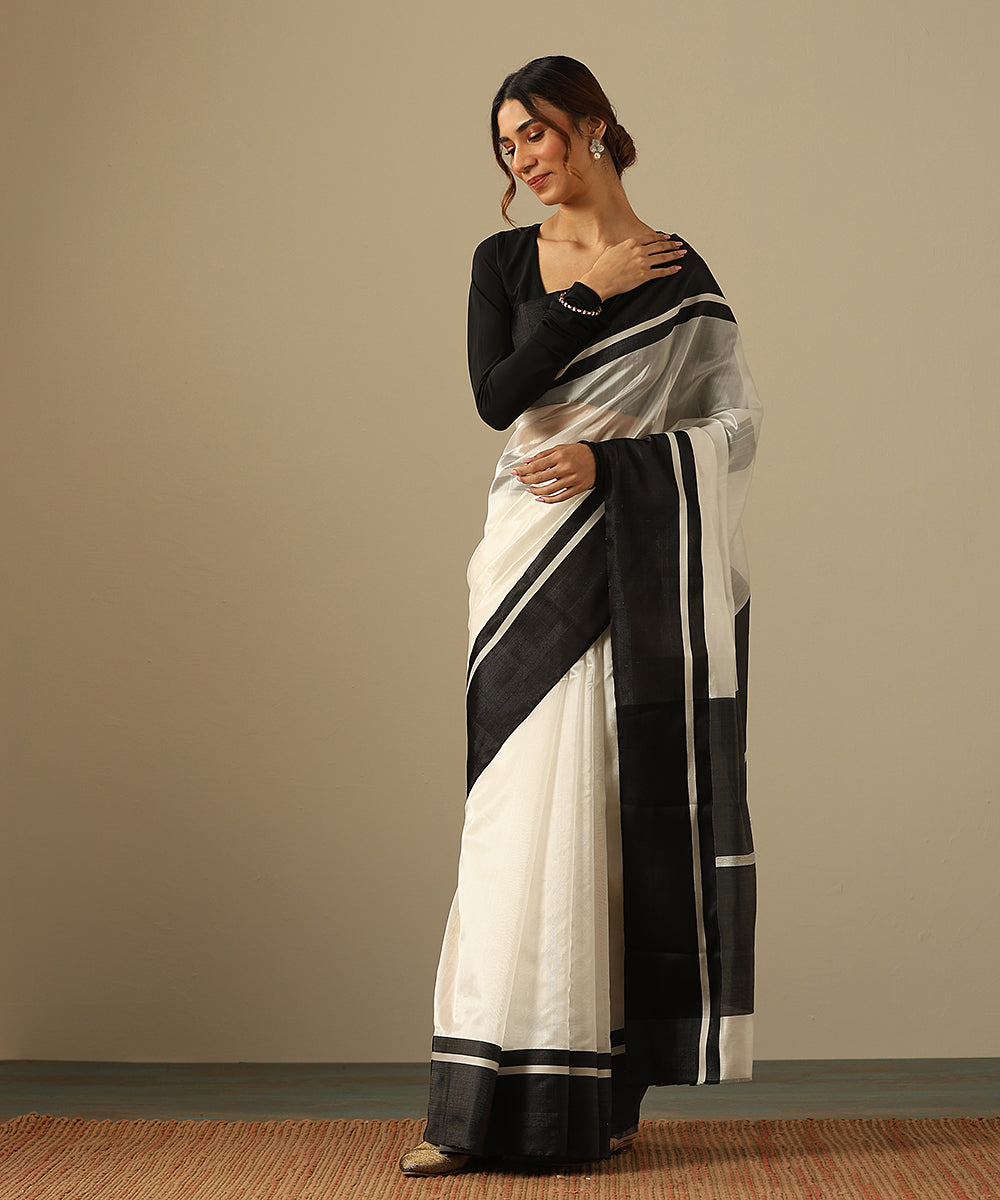White_Handloom_Pure_Silk_Chanderi_Saree_With_Black_Mashroo_Border_WeaverStory_02