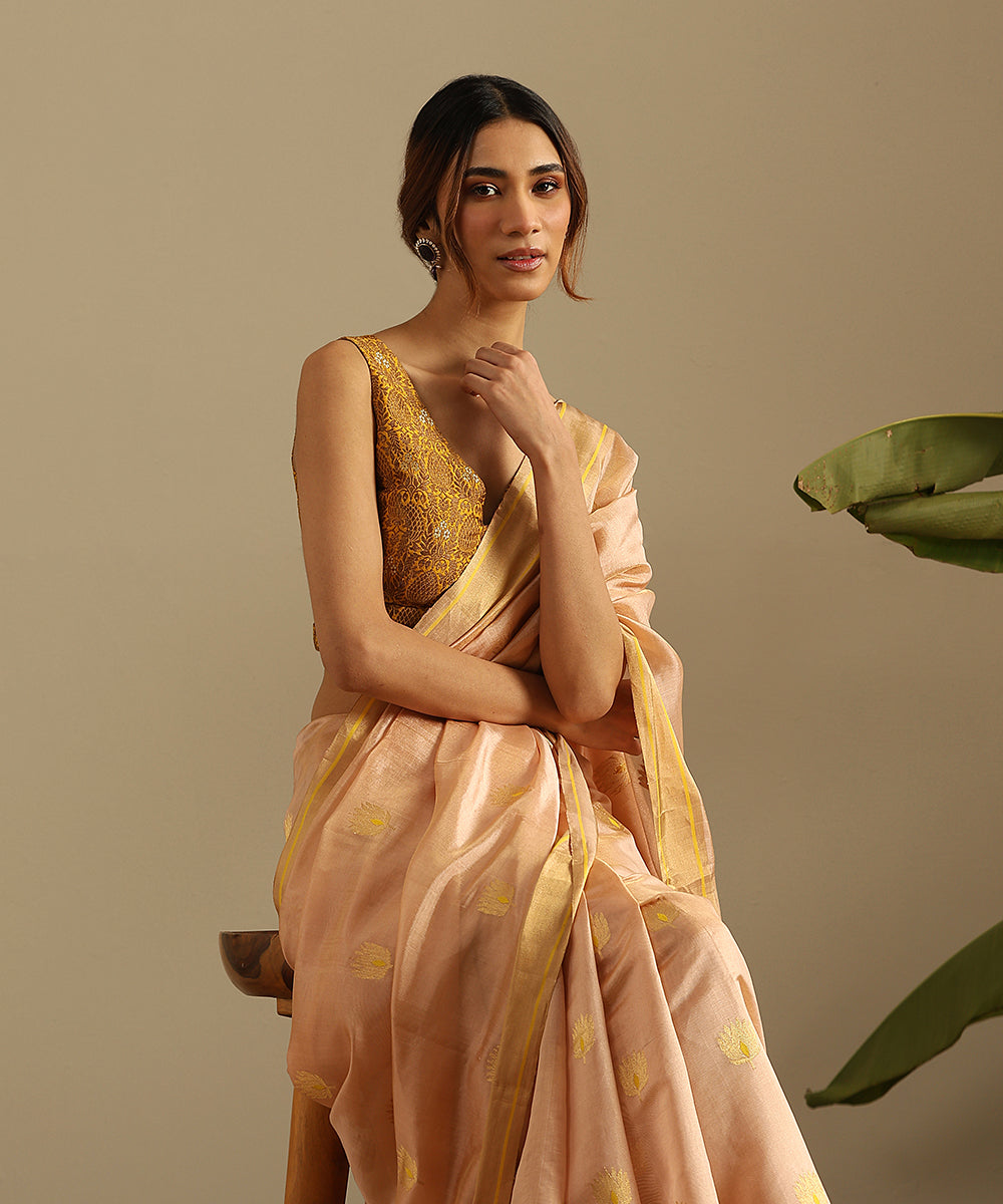 Peach_Handloom_Pure_Tissue_Silk_Chanderi_Saree_With_Lotus_Flower_Motifs_WeaverStory_01