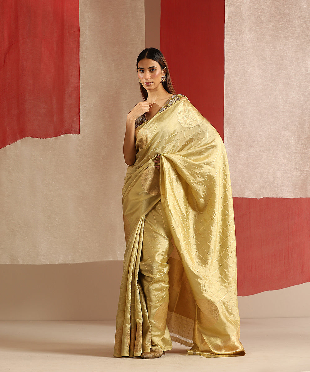 Handloom_Pistachio_Green_Pure_Katan_Silk_Banarasi_Saree_With_Zari_Checks_And_Kadhwa_Boota_WeaverStory_02