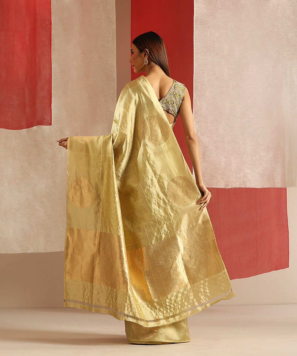 Handloom_Pistachio_Green_Pure_Katan_Silk_Banarasi_Saree_With_Zari_Checks_And_Kadhwa_Boota_WeaverStory_03