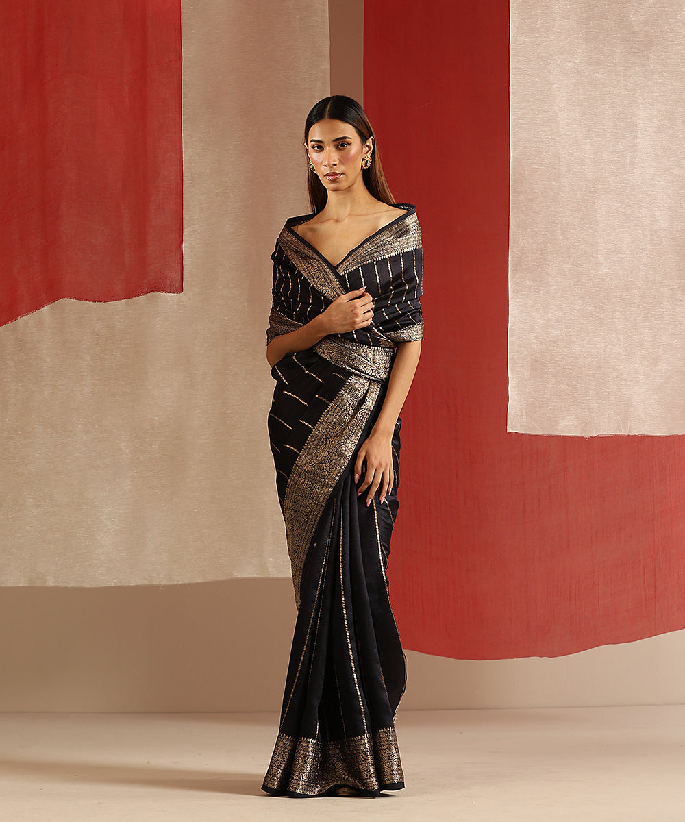 Handloom_Black_Pure_Katan_Silk_Banarasi_Saree_With_Zari_Stripes_And_Kadhwa_Border_WeaverStory_02