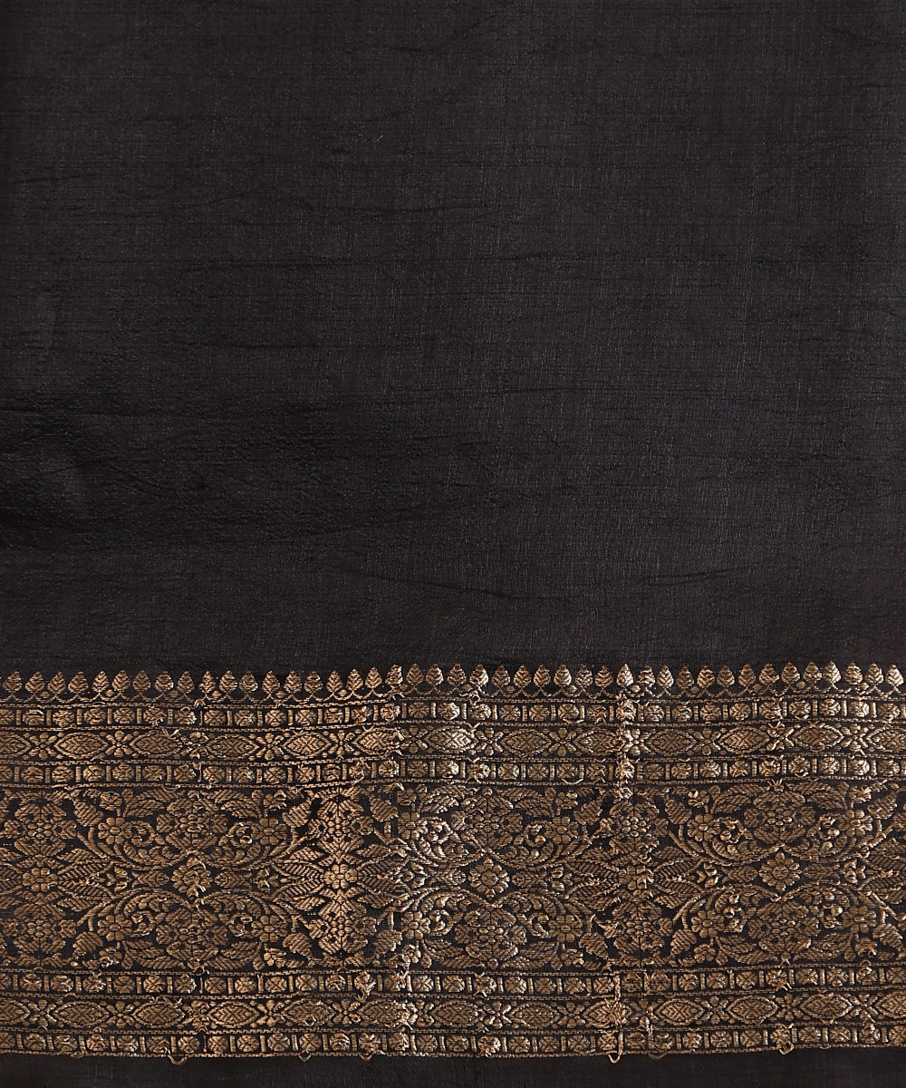 Handloom_Black_Pure_Katan_Silk_Banarasi_Saree_With_Zari_Stripes_And_Kadhwa_Border_WeaverStory_05