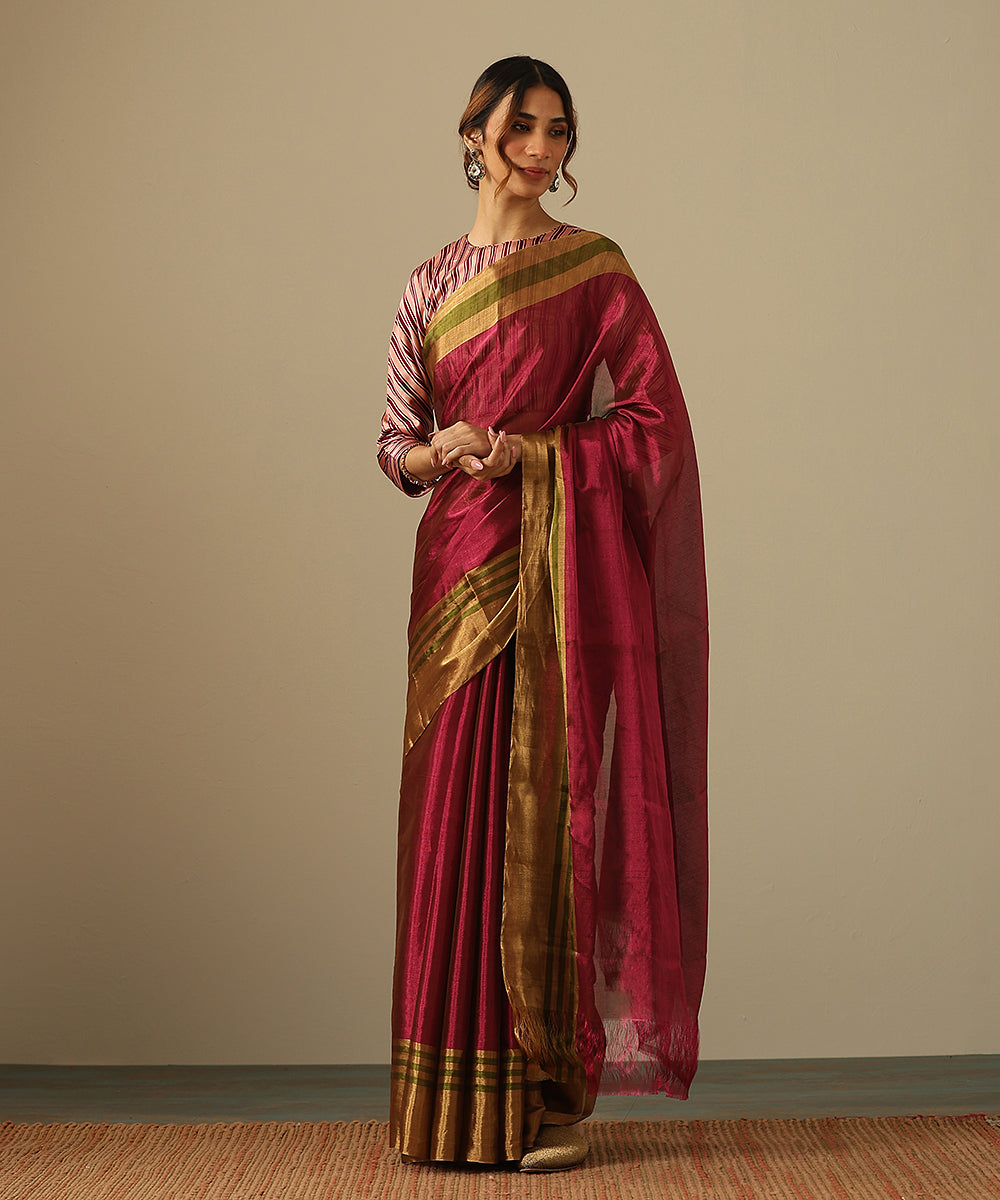Handloom_Magenta_Pure_Chanderi_Tissue_Saree_With_Gold_Zari_Border_With_Green_Stripes_WeaverStory_02