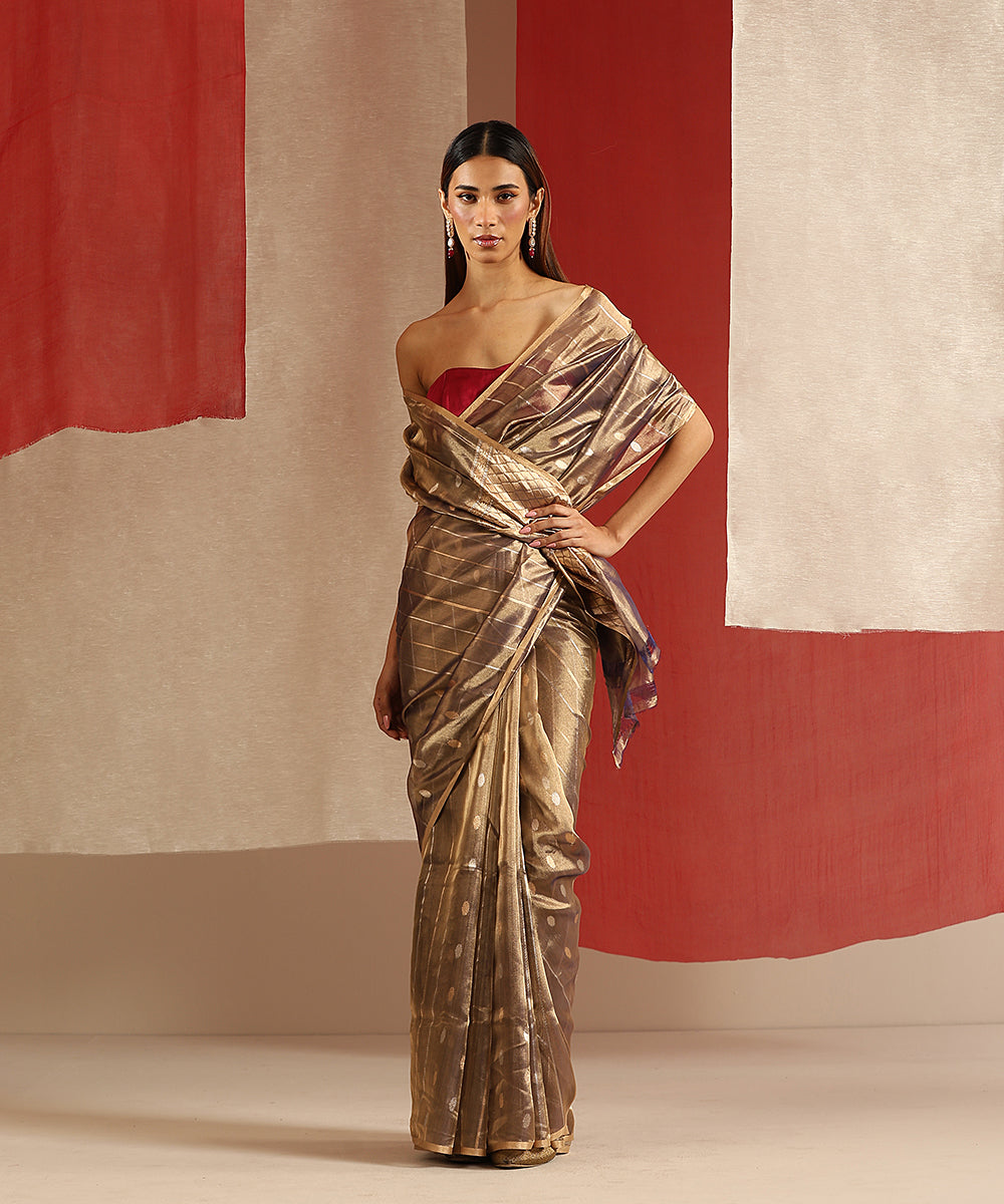 Handloom_Blue_And_Gold_Pure_Tissue_Silk_Banarasi_Saree_With_Kadhwa_Boota_WeaverStory_02