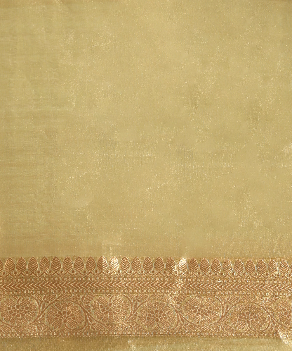 Handloom_Green_And_Gold_Pure_Tissue_Silk_Banarasi_Saree_With_Kadhwa_Boota_WeaverStory_05
