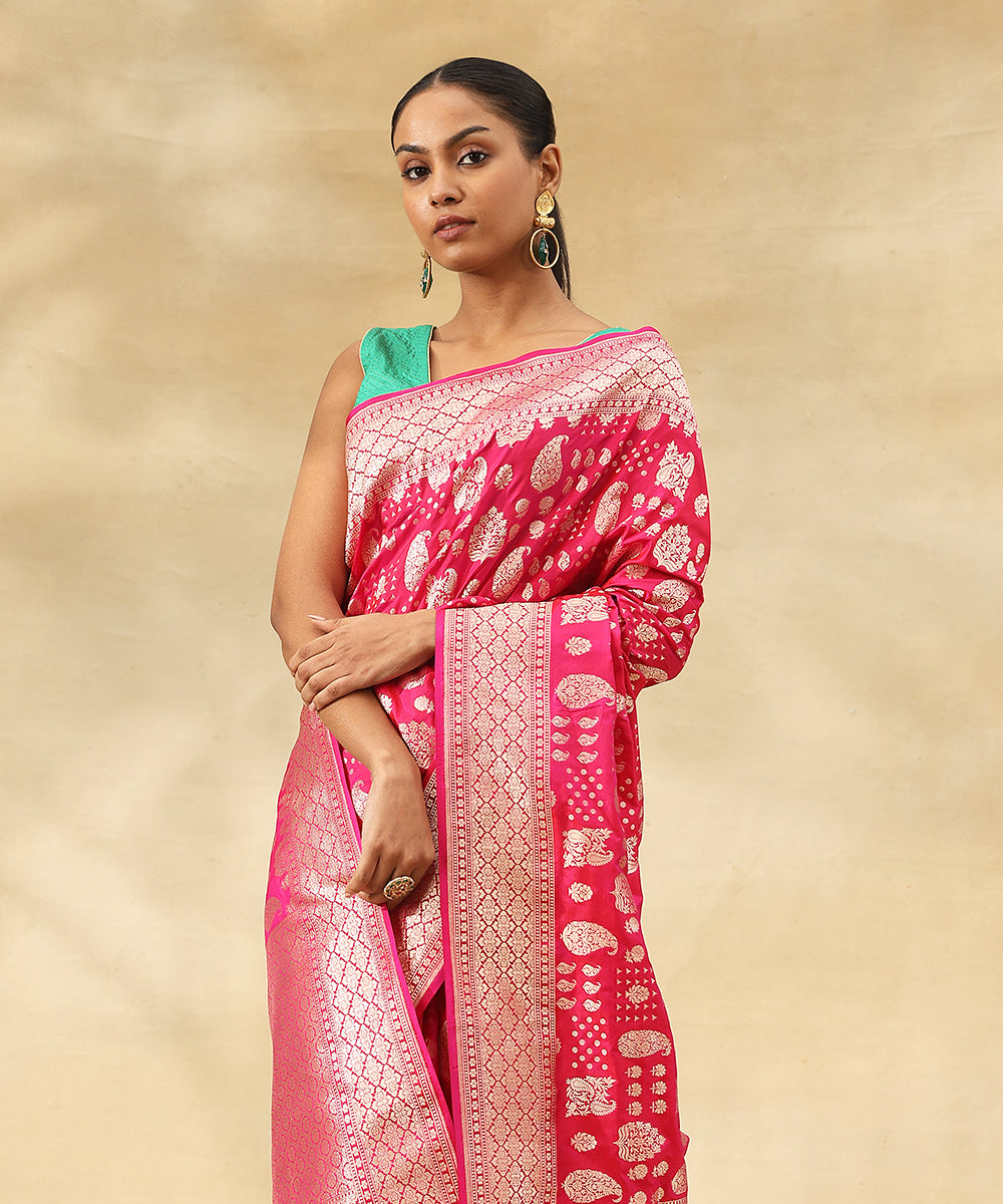 Handloom_Pink_Pure_Katan_Silk_Banarasi_Saree_With_Paisleys_And_Mughal_Motifs_WeaverStory_01