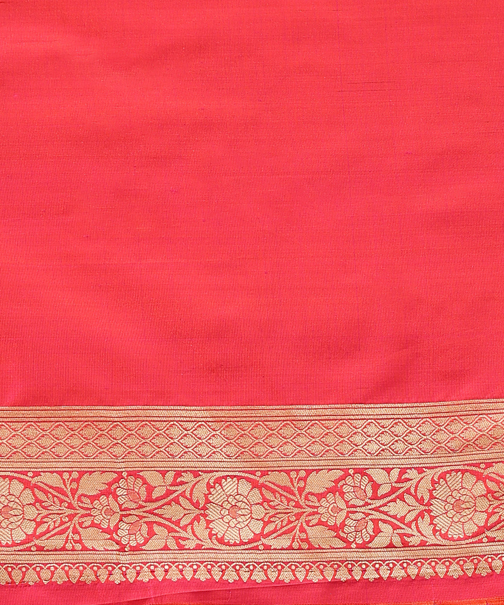 Pink_Dual_Tone_Handloom_Pure_Katan_Silk_Banarasi_Saree_With_Zari_Jaal_And_Flowers_WeaverStory_05